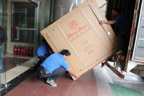 平凉钢琴贵重工艺品无忧运